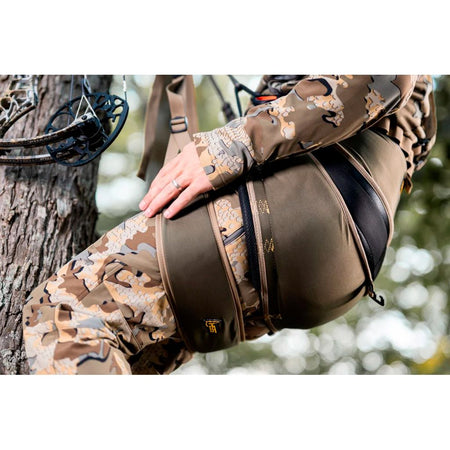 Hunter Safety System Backstrap - Lifestyle